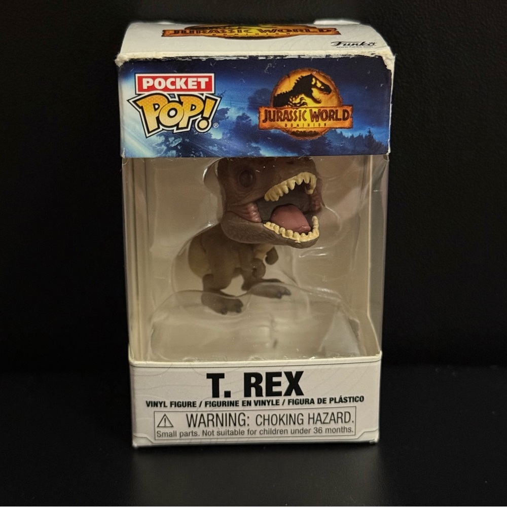 ˖˚Small Jurassic World T. Rex